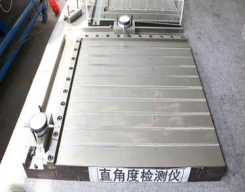 大鐵門(mén)與工業(yè)門(mén)有何區(qū)別